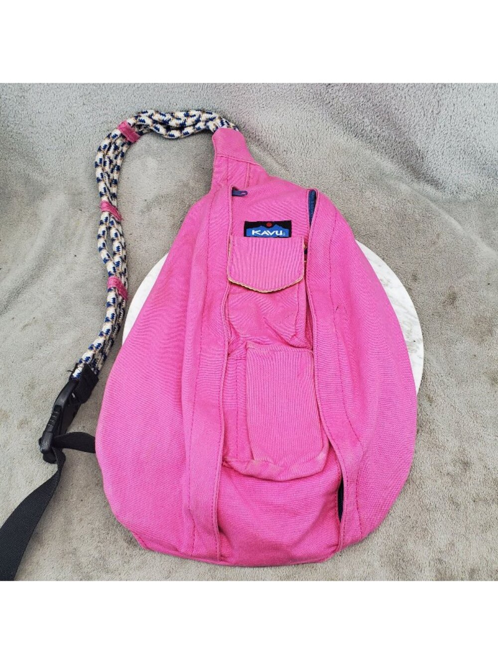 Kavu Purse Womens 18x10x4 Hot Pink Canvas Rope Bag Sling Backpack *Read*